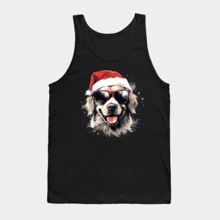 Magical Christmas Golden Retriever in the snow: cute four-legged friend with festive hat Tank Top